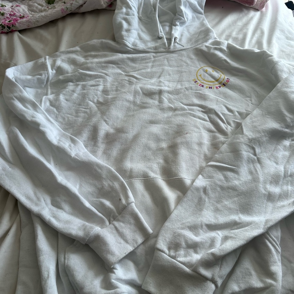 Dphie White Hoodie with Smiley Face Design